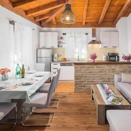 One-bedroom In Svlovrec * Rajki