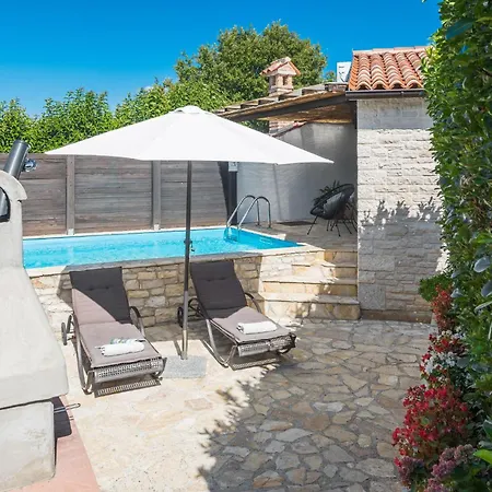 Holiday home One-bedroom In Svlovrec Rajki