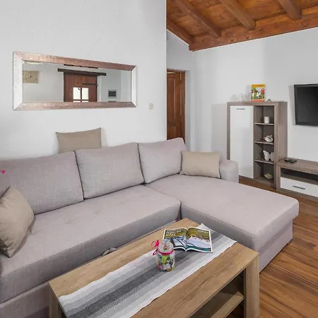 One-bedroom In Svlovrec בית נופש